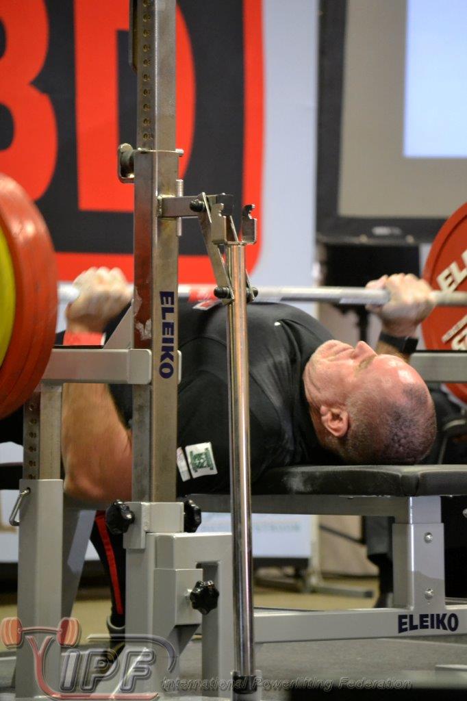 Gerhardus Oosthuizen in action. Photos: SA Powerlifting.