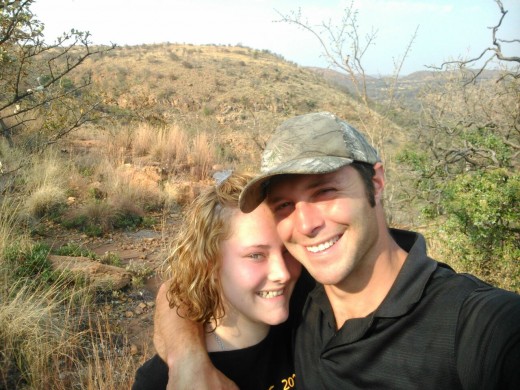Juan en sy meisie Bianca Oosthuizen.