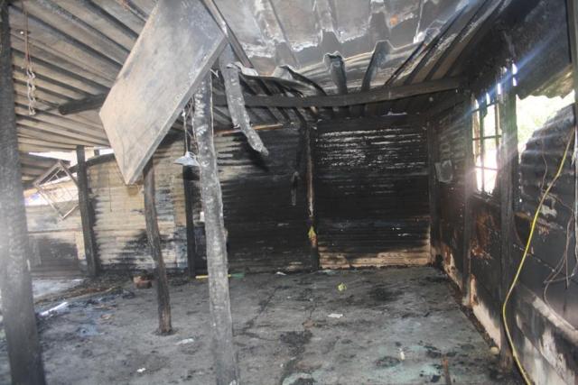 The shack that Moeng burned to the ground. The structure and all the family belongings were set alight with paraffin. Three infants, a 5-year-old baby, a 9-year-old, a 14-year-old, teenagers and adults occupied the house before it was razed to the ground.  Photo: Selogile Leshage