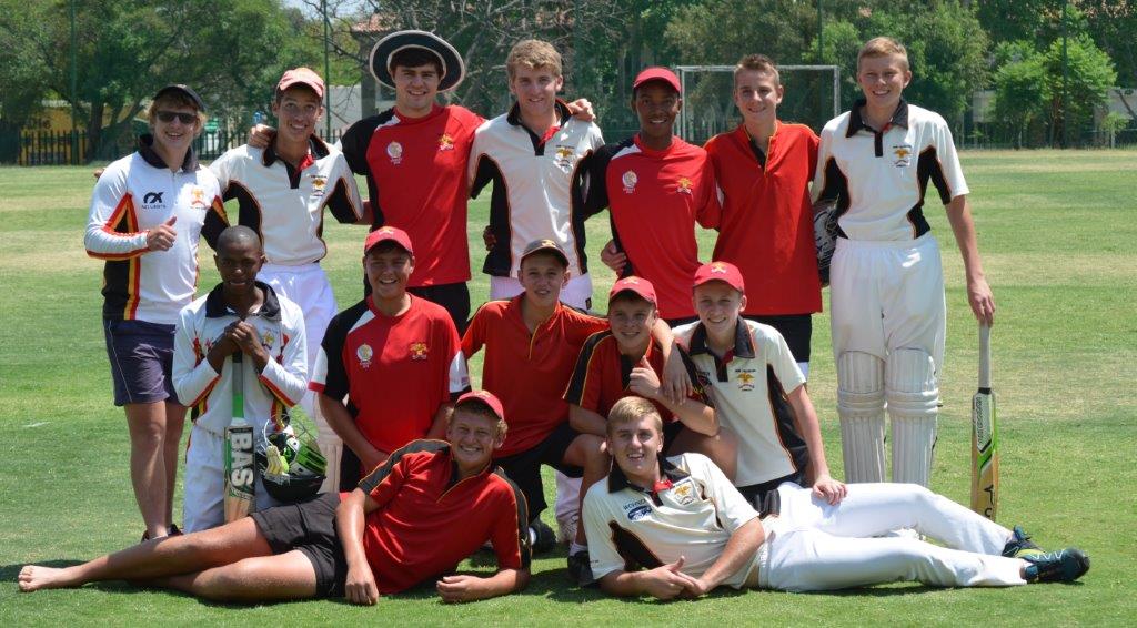 Die o.15B-span het in die Noordwesfinaal teen Rustenburg gespeel. Volkies boul Rustenburg uit vir 59 lopies. Jan-Breet Smit neem 6 paaltjies en staan net 31 lopies af in 7 beurte. Volkies kry die lopies gemaklik en wen met 7 paaltjies. Dit is die tweede agtereenvolgende jaar dat hierdie span die Noordwestitel verower. Op die foto is die span net na die wedstryd saam met afrigter Franco Smit en hulpafrigter Charles Louw.
