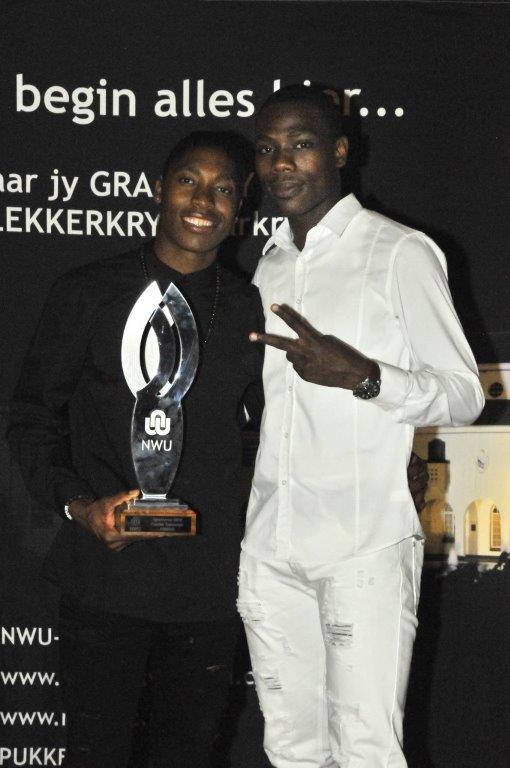 Caster Semenya (links) is as Puksport se Sportvrou van die Jaar aangewys.
