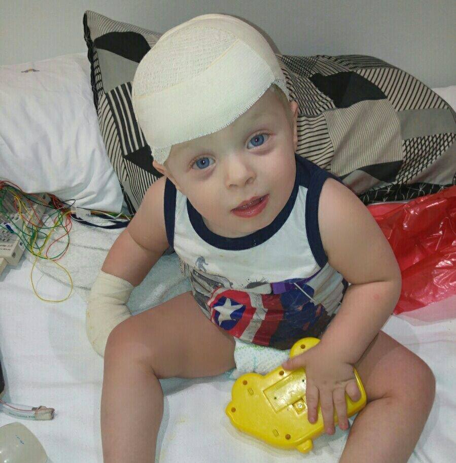 Lukas Etsebeth bring baie van sy tyd in die hospitaal deur. Foto: Verskaf