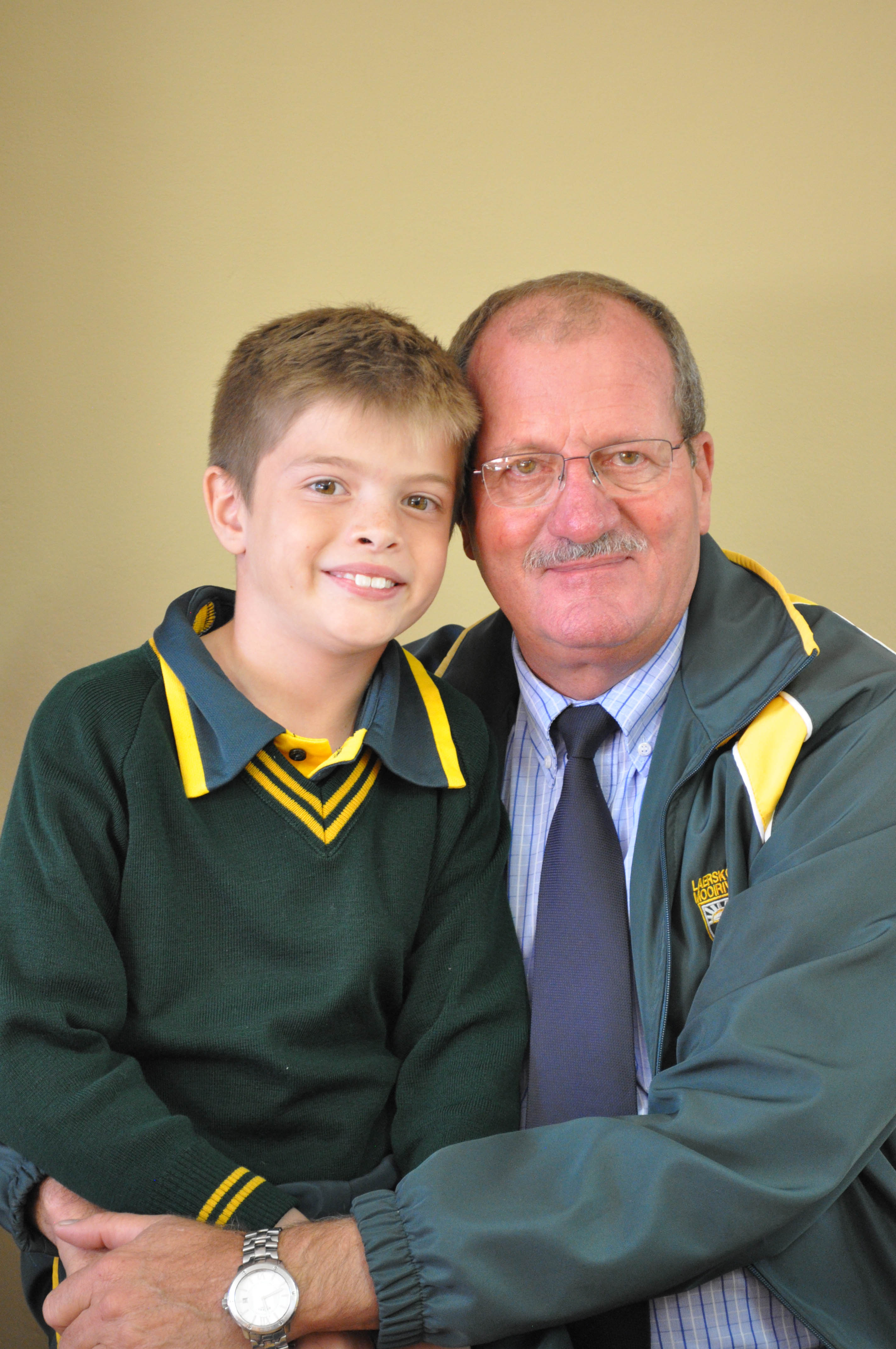 Mnr. Ruben Jacobs en sy kleinseun Ruhann. Foto: Marianke Saayman