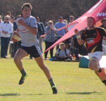 Gimmies kaptein, George van der Westhuizen op pad na sy drie teen Volkies.