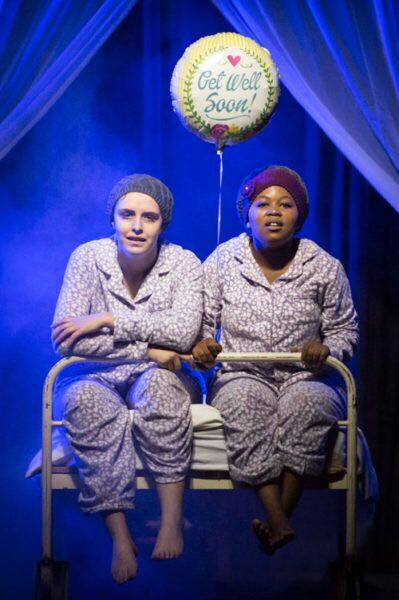 Elbé van der Merwe as Lyla en Veronica Ramokgoname as Anabelle in Droom. FOTO: Verskaf