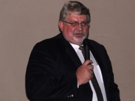 Die Luiperds se president, Adv. André May.