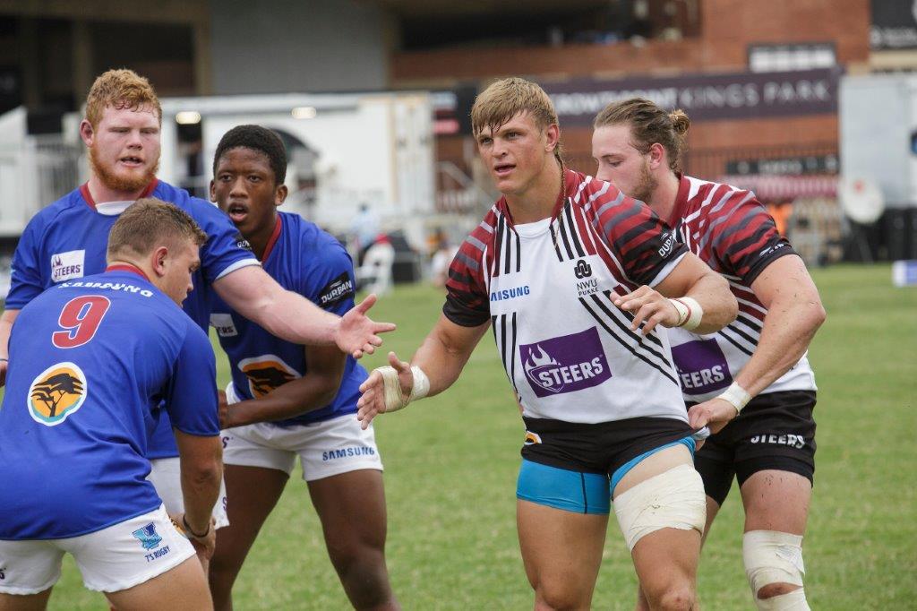 NWU se Gideon van der Merwe (regs) gaan weer in 2018 sy stempel in die Varsitybeker wil afdruk, nadat hy 'n goeie seisoen in die Sewesformaat beleef het.