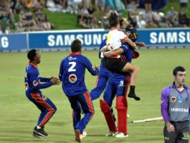 Tuks vire hulle oorwinning teen die NWU. Foto: Mario van de Wall.