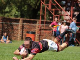 Rikus van Zyl druk Volkies se eerste drie. Foto: Maritha van Zyl.