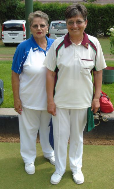 Helena Koekemoer van die Buiteklub en Rose du Plessis van die Potchefstroom Rolbalklub