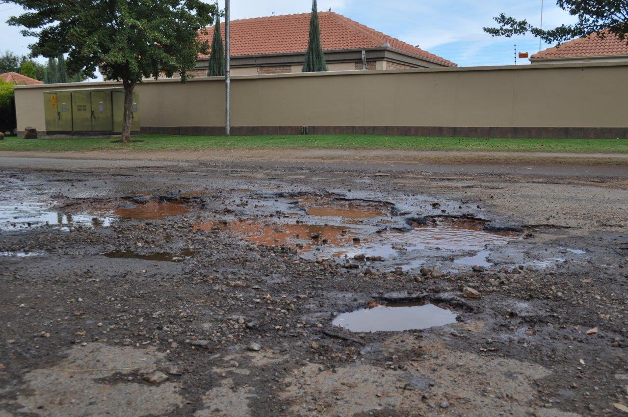 Dit is hoe dit sowat 'n week gelede nog op die hoek van Wynne- en Republiekstraat gelyk het.