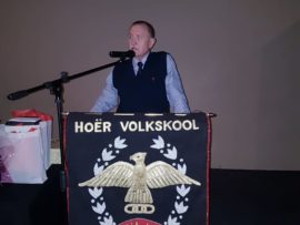 Wynie Strydom spreek Volkies se eerstespan toe.