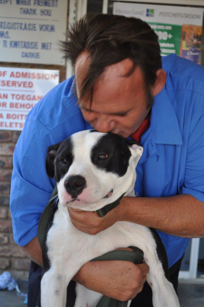 Hendrik Heymans en sy beste vriend Tyson. FOTO: Marianke Saayman