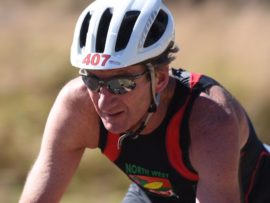 ieter Henning is nou die nasionale tweekamp kampioen nadat hy die titel in die grootmeester-kategorie (65-69 jaar) ingepalm het. Foto: Ronnie Botha