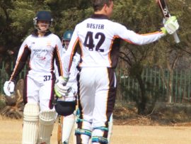 Christiaan Bester vier sy honderdtal.
