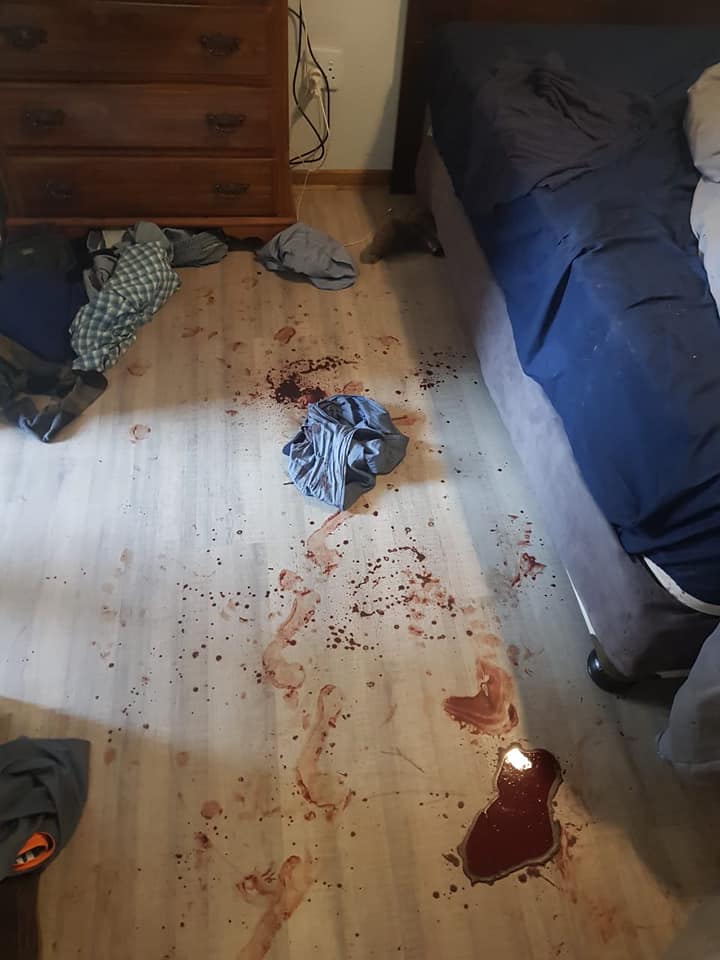 Die huis was vol bloedspatsels. Foto: Facebook