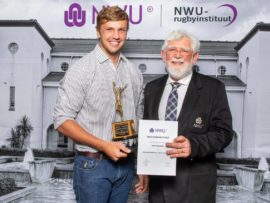 Walt Steenkamp is die NWU Rugbyinstituut se Speler van die Jaar en behou die gesogte Johan Claassen-trofee