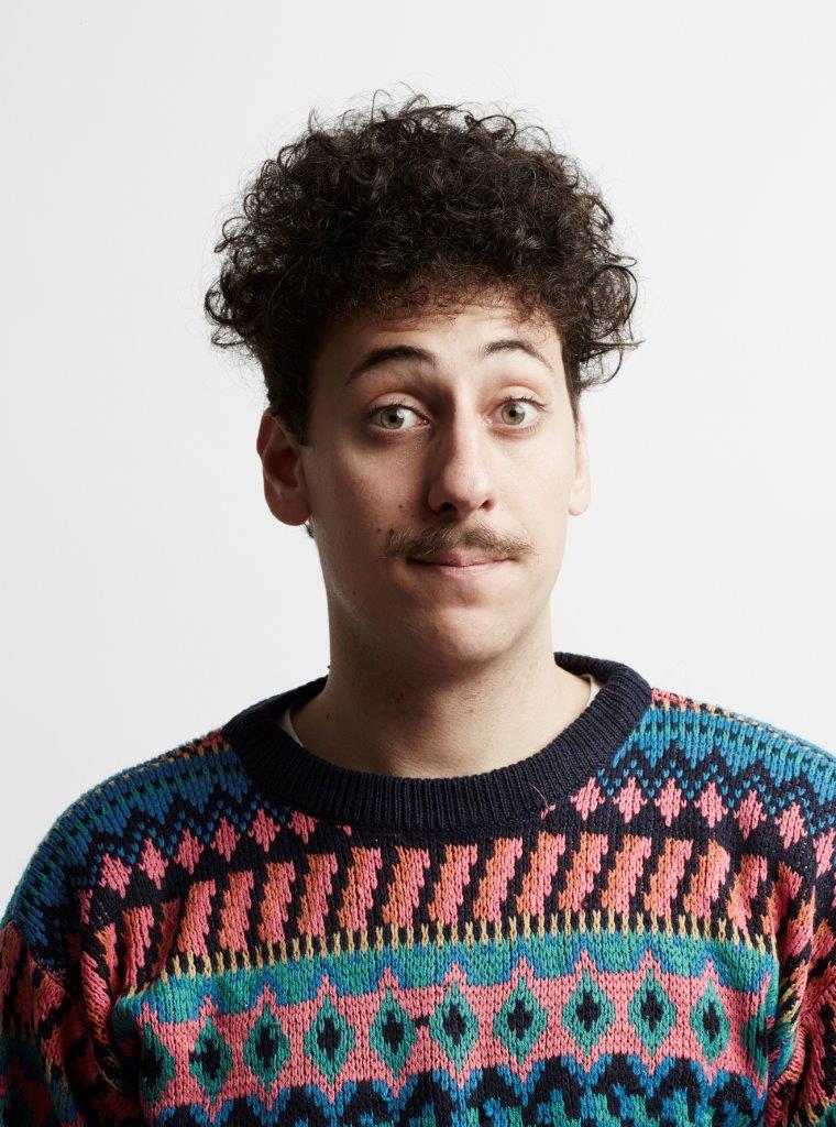 Die komediant, Schalk Bezuidenhout is te sien in "Snorseun" tydens Aardklop vanjaar.