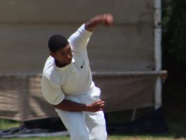Danfred Safoor of Ibbies tries to make inroads with his left-arm spin. Foto: Marianke Saayman