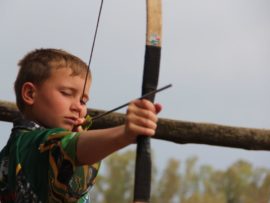 Jonathan Immelman (11) is 'n wêreldkampioen in veld boogskiet nadat hy by die Wêreld Veldboogskiet Kampioenskappe wat vanaf 8 tot 12 Oktober by Elgro River Lodge gehou is, 'n eersteplek behaal het. Foto’s: Wouter Pienaar