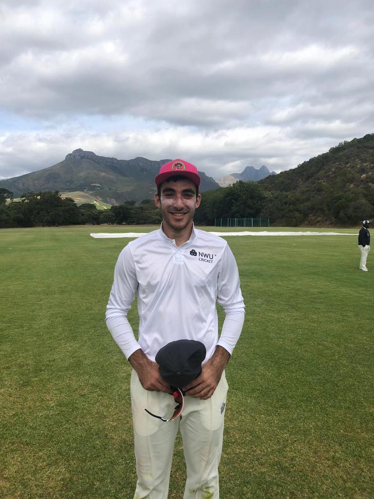 Ruan Haasbroek het vir die NWU krieketspan puik vertoon in hulle eerste USSA-week wedstryd teen UCT wat die Potchefstromers met 38 lopies gewen het