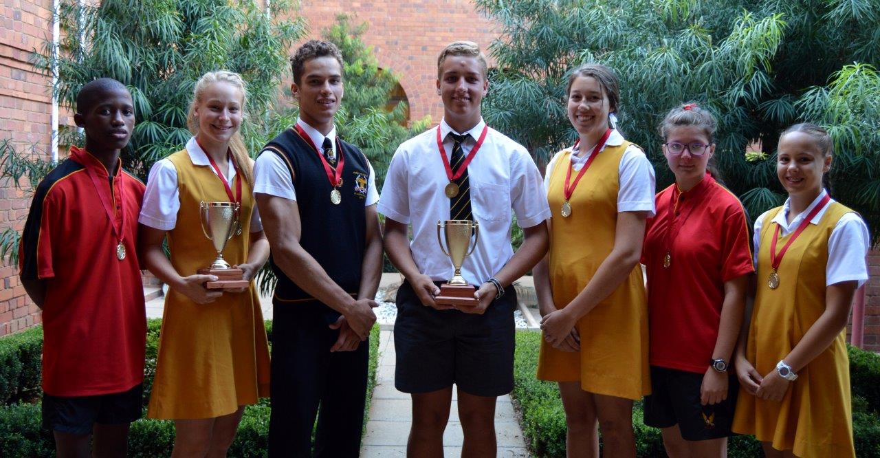 Tydens Volkskool Potchefstroom se jaarlikse interhuis-atletiekbyeenkoms, is die volgende individuele prestasies behaal: Omphemetse Nhlapo (Beste Junior Baanatleet); Mardi Swart (Beste Senior Baanatleet, asook Victix Ludorum); JJ Alberts (Beste Senior Veldatleet); John van Wyk (Betse Junior Veldatleet, asook Victor Ludorum); Marijke Nel (Beste Senior Veldatleet); Carley Swanepoel (Beste Junior Veldatleet); Charmone du Pisani (Beste Junior Baanatleet). Afwesig: Rowna Wentzel - Beste Senior Baanatleet). Die byeenkoms, wat gesonde massa-kompetisie tussen die onderskeie klasse en grade aanmoedig, is gewen deur graad 9F. Die graad 9's het ook die interhuis in totaal gewen, met die graad 8's in die tweede plek, en die graad 11's in die derde