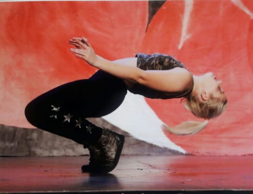 Anelle Arbuckle performing hip hop