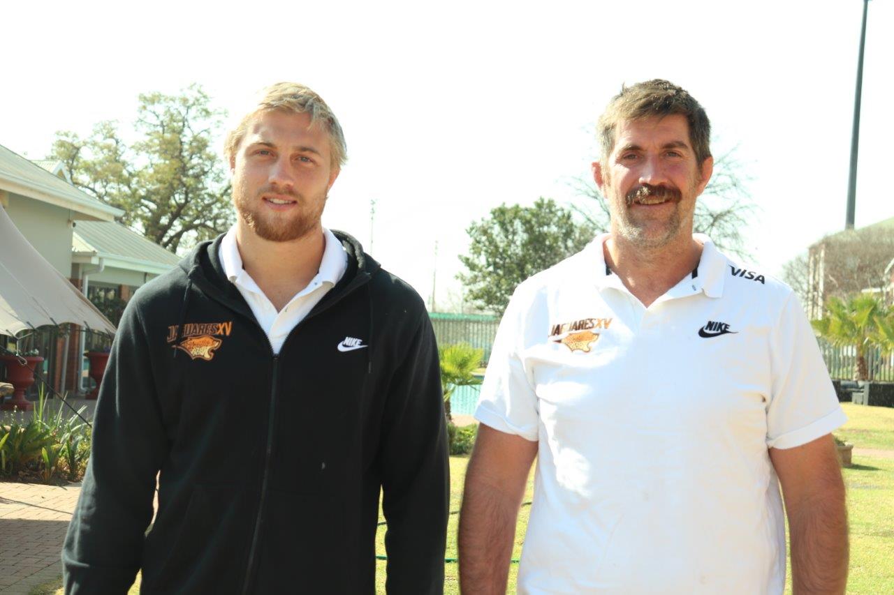 Francisco Gorissen and Nacho Fernandez-Lobbe of the Jaguares XV