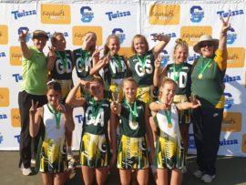 Laerskool Mooiriver se o.13A netbalspan is naaswenners van die SA Skole Netbalkampioenskappe. Foto: Verskaf