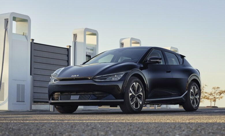 18260_All-new_all-electric_Kia_EV6_takes_Guinness_World_Records_title_in_journey