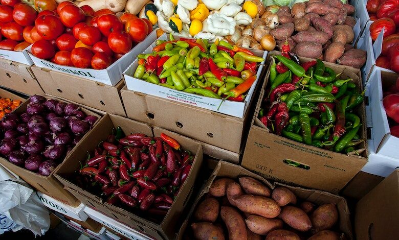 Herbs and vegetables in containers LNN