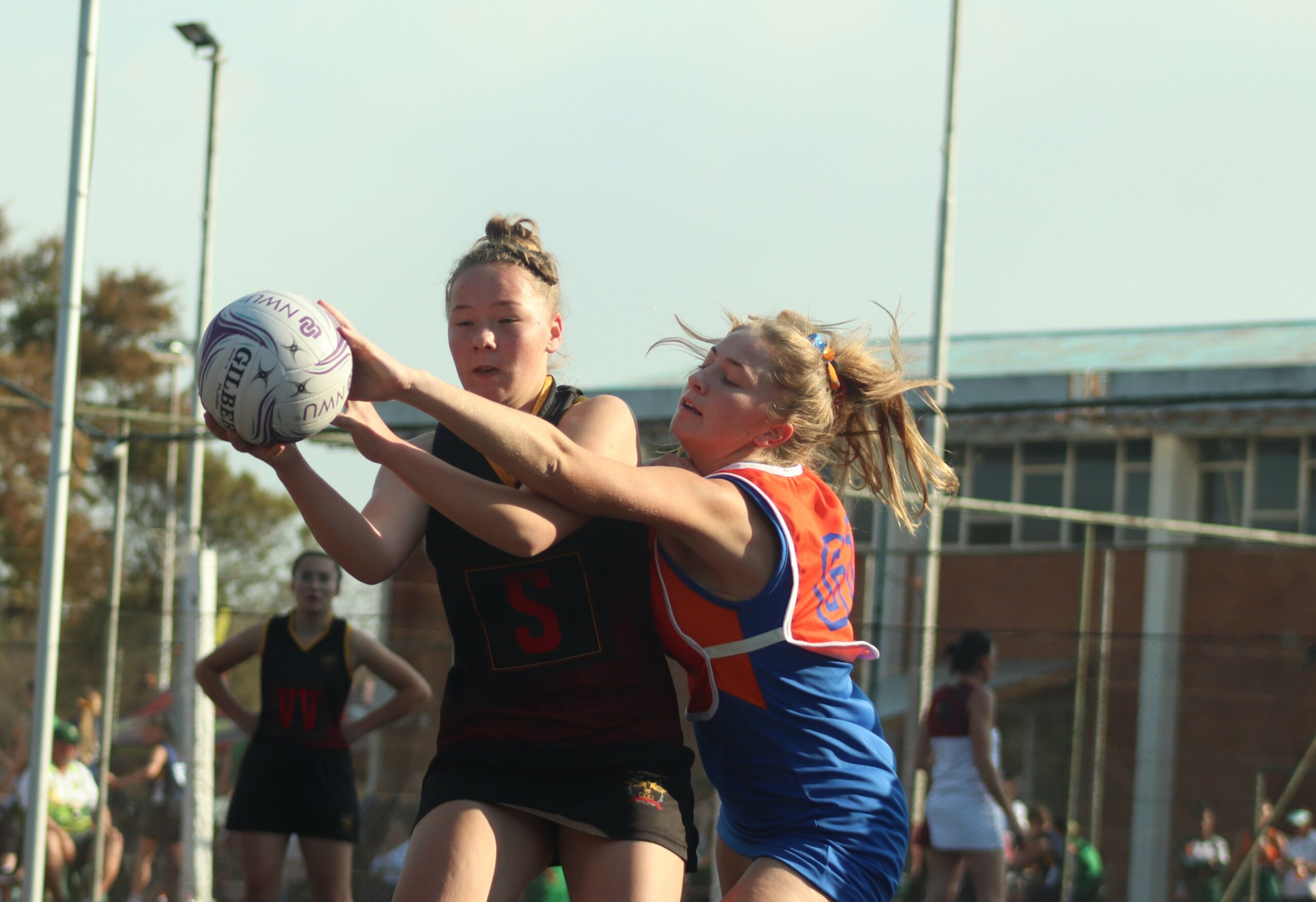 Netbal uit die boonste rakke by Irene Seymore Volkie-netbaltoernooi ...