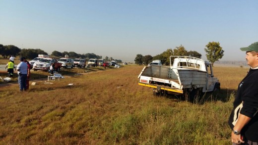Bakkie rolls killing one and injuring five, Vanderbijlpark (1)