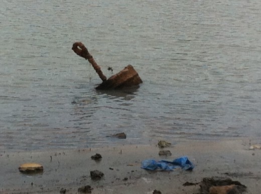 This photo of a fixed object was taken on Monday, the 7th of November.