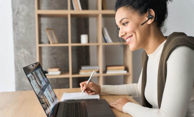 African,American,Mixed,Race,Adult,Student,Wearing,Headset,Having,Virtual