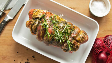16 APRIL - SATURDAY ENTERTAIN - Roast leg of lamb with Hasselback potatoes
