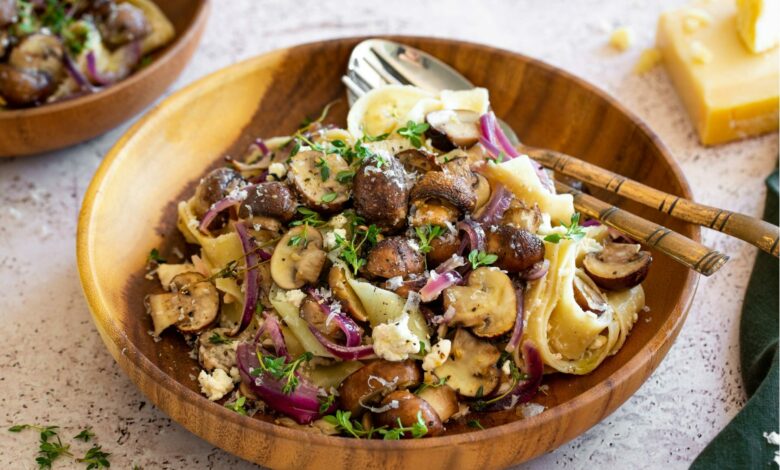 25 JULY - MEATLESS MONDAY - Oven-roasted feta and mushroom pasta