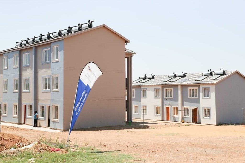 PICS: Gauteng MEC hands over 224 houses | Sedibeng Ster