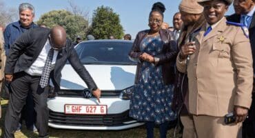 Gauteng unveils tamper-proof number plate system.