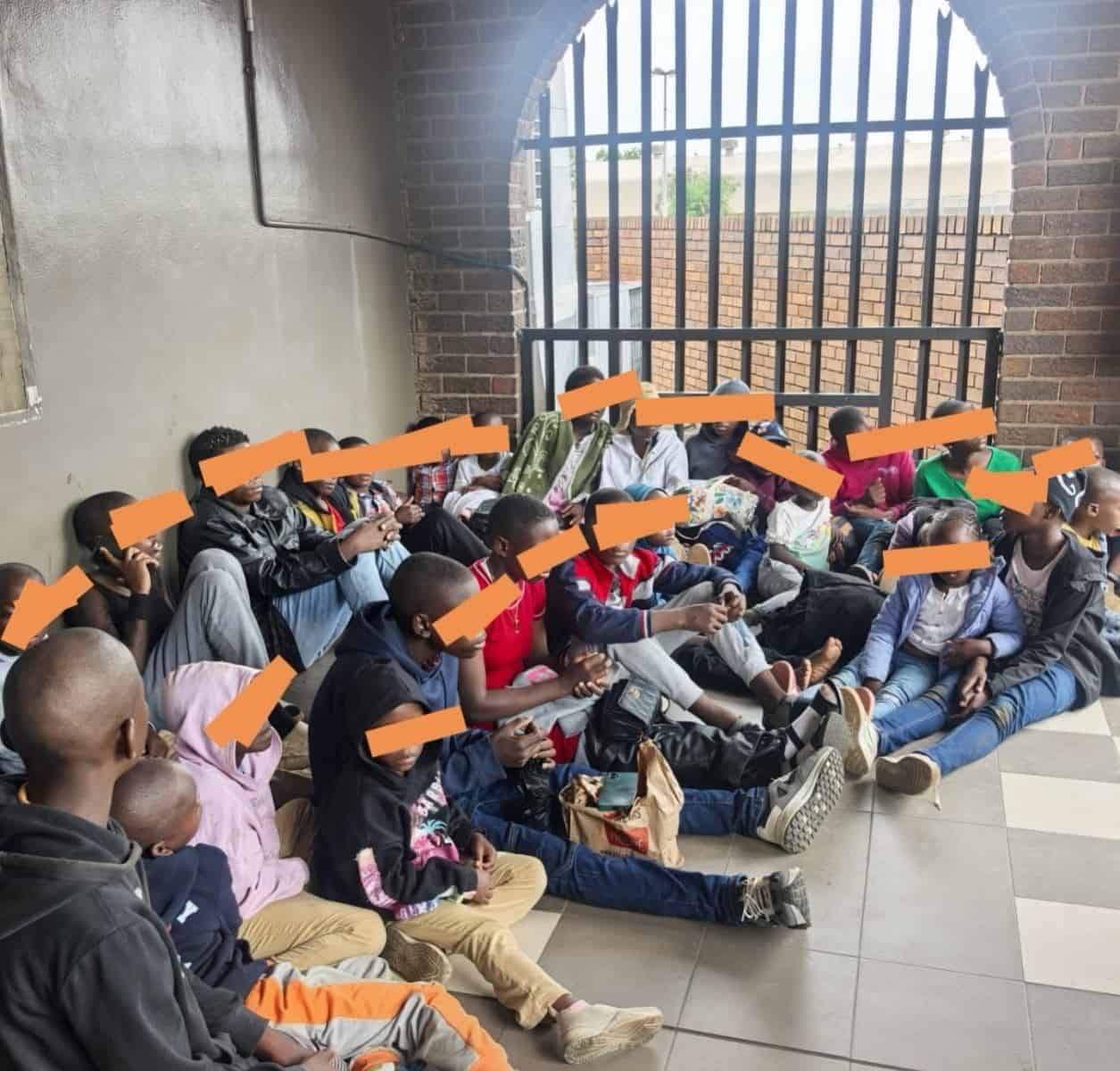 Taxi intercepted transporting 33 undocumented minor children from South Africa to Zimbabwe.
