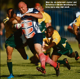 top my as julle kan! Junior van Schalkwyk van die Sasolburg Cobras bars weg met besit.
