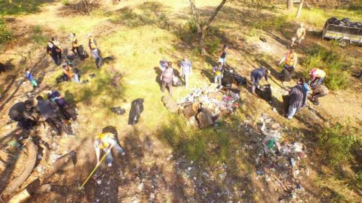 Afriforum het Phoenix Park in Vanderbijlpark skoongemaak. Foto: Jannie du Plessis - Eye in the Sky