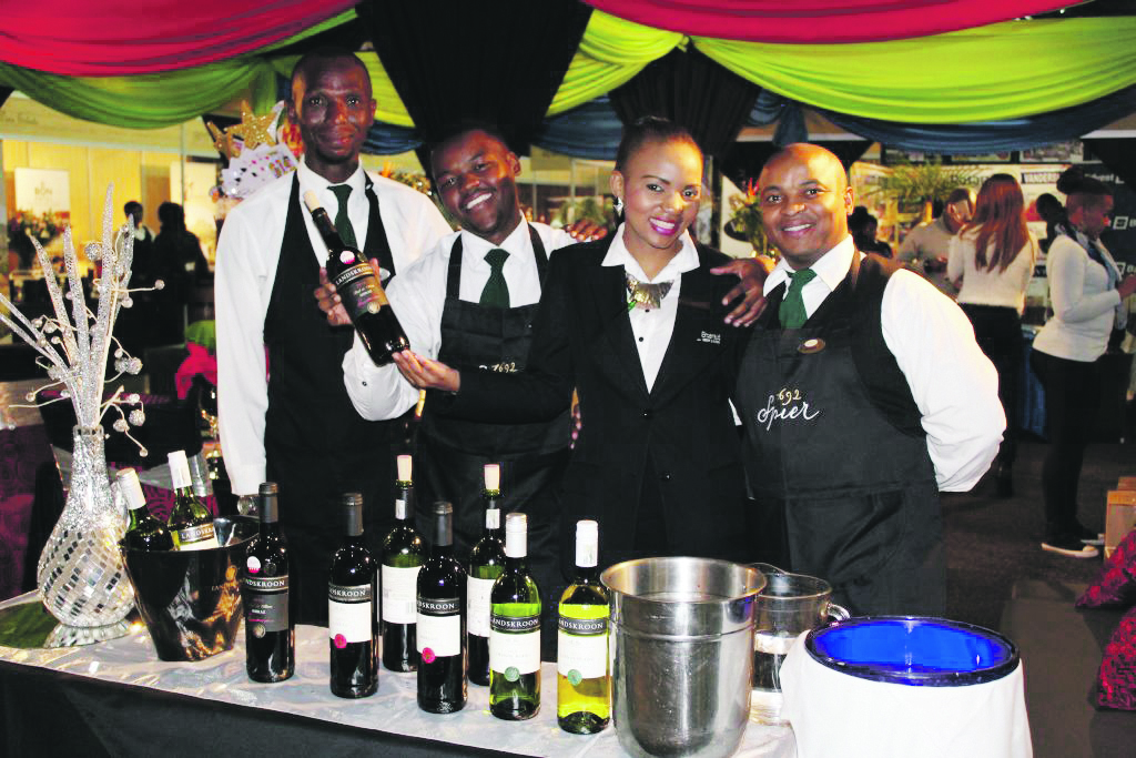 The Vaal Meander Wine Route was officially opened at a glamourous event at Emerald Resort & Casino over the past weekend. Here is Stonehaven’s lovely stall. Photo’s: Retha Fitchat