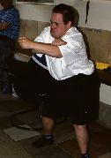 Ollie doen die Haka met soveel geesdrif dat die All Blacks maar kan gaan slaap.