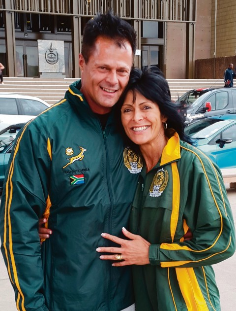 Peter en Ronél Klein van Vanderbijlpark het die afgelope naweek albei in die top tien van hul onderskeie afdelings in die World Fitness Federation (WFF) se wêreldkampioenskappe geëindig. Deelnemers van 21 lande het aan dié spogbyeenkoms in Pretoria deelgeneem.