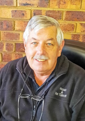 Vaalweekblad-lesers is in Augustus 2016 opnuut geskok oor die wreedheid van sommige volwassenes teenoor kleuters toe die ma van 'n driejarige seuntjie saam met haar vriend in Vanderbijlpark se streekhof verskyn het op aanklag dat hulle die kleintjie met 'n skokstok gemartel het. Hulle het hul bose dade en die seuntjie se vertrekte gesiggie en pyngille boonop op video vasgelê, waarna dit tot in die buiteland op sosiale media versprei is. Albei beskuldigdes is in Desember tot 10 jaar elk tronkstraf gevonnis. Die seuntjie is intussen in liefdevolle pleegsorg geplaas en hoewel hy volgens sielkundiges ernstige emosionele letsels opgedoen het, maak hy goeie vordering. Foto: Jannie du Plessis