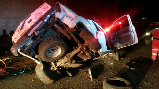 Man critical when bakkie falls from bridge 3