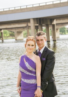 Angela Janse Van Vuuren (Destinata) & Louwtjie Smit.