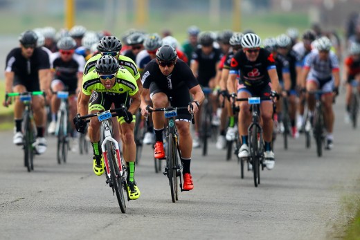 Aksie tydens die jaarlikse Century Electrical fietswedren wat in Vanderbijlpark plaasgevind het. Foto: Ettienne van Rensburg