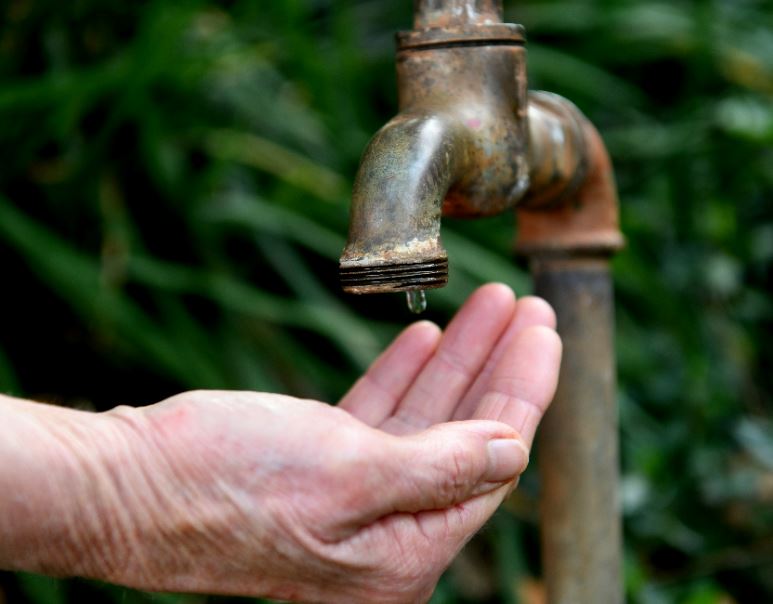 Low water pressure due to ‘emergency protocol implementation